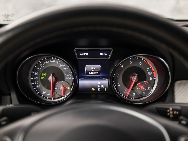 Mercedes-Benz CLA 180 AMG Sport Automaat (GROOT NAVI, LEDER, ZWART HEMEL — photo 22