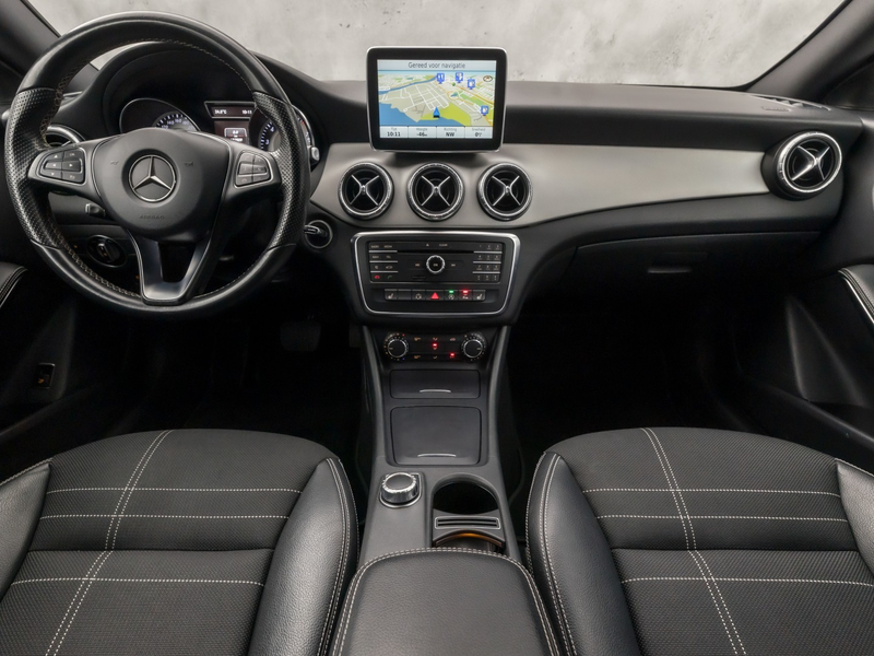 Mercedes-Benz CLA 180 AMG Sport Automaat (GROOT NAVI, LEDER, ZWART HEMEL — photo 6