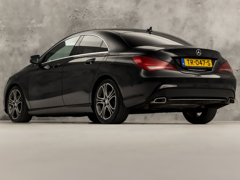 Mercedes-Benz CLA 180 AMG Sport Automaat (GROOT NAVI, LEDER, ZWART HEMEL — photo 3