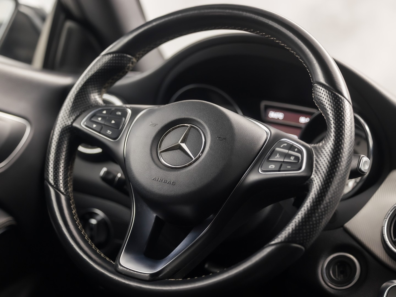 Mercedes-Benz CLA 180 AMG Sport Automaat (GROOT NAVI, LEDER, ZWART HEMEL — photo 17