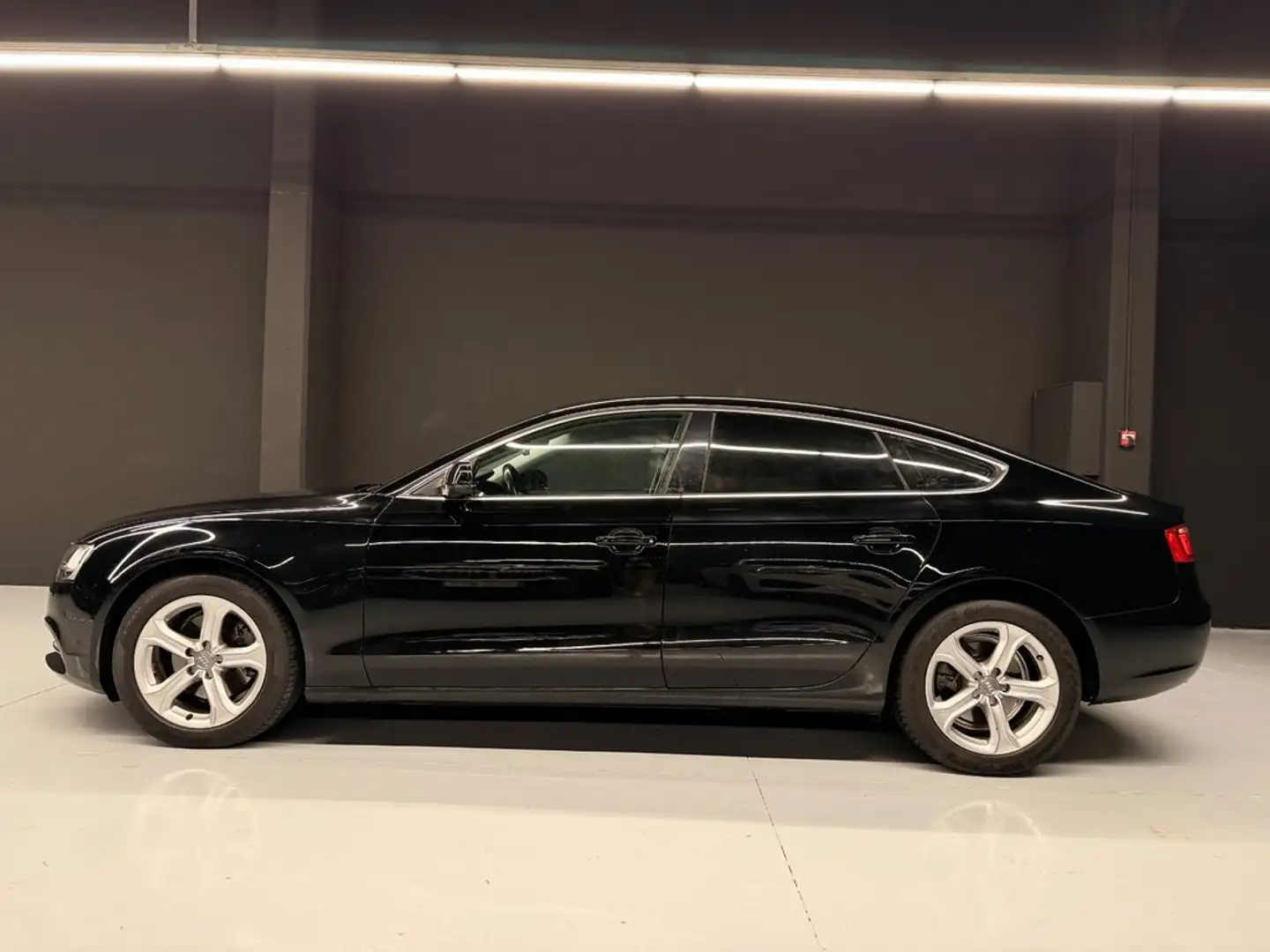Audi A5 Sportback 2.0 TDI 143cv Zwart - 2
