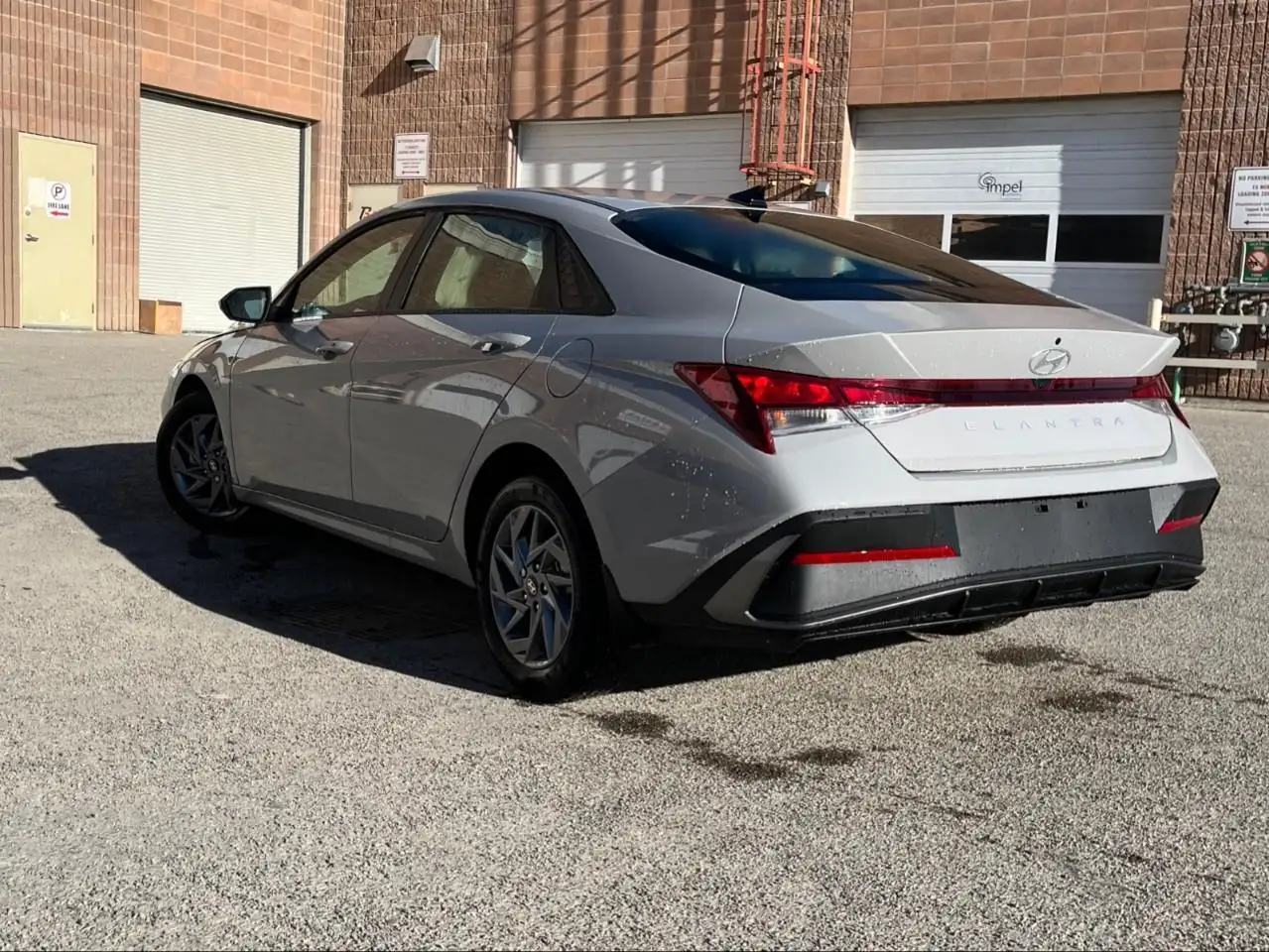 Hyundai ELANTRA снимка Hyundai ELANTRA