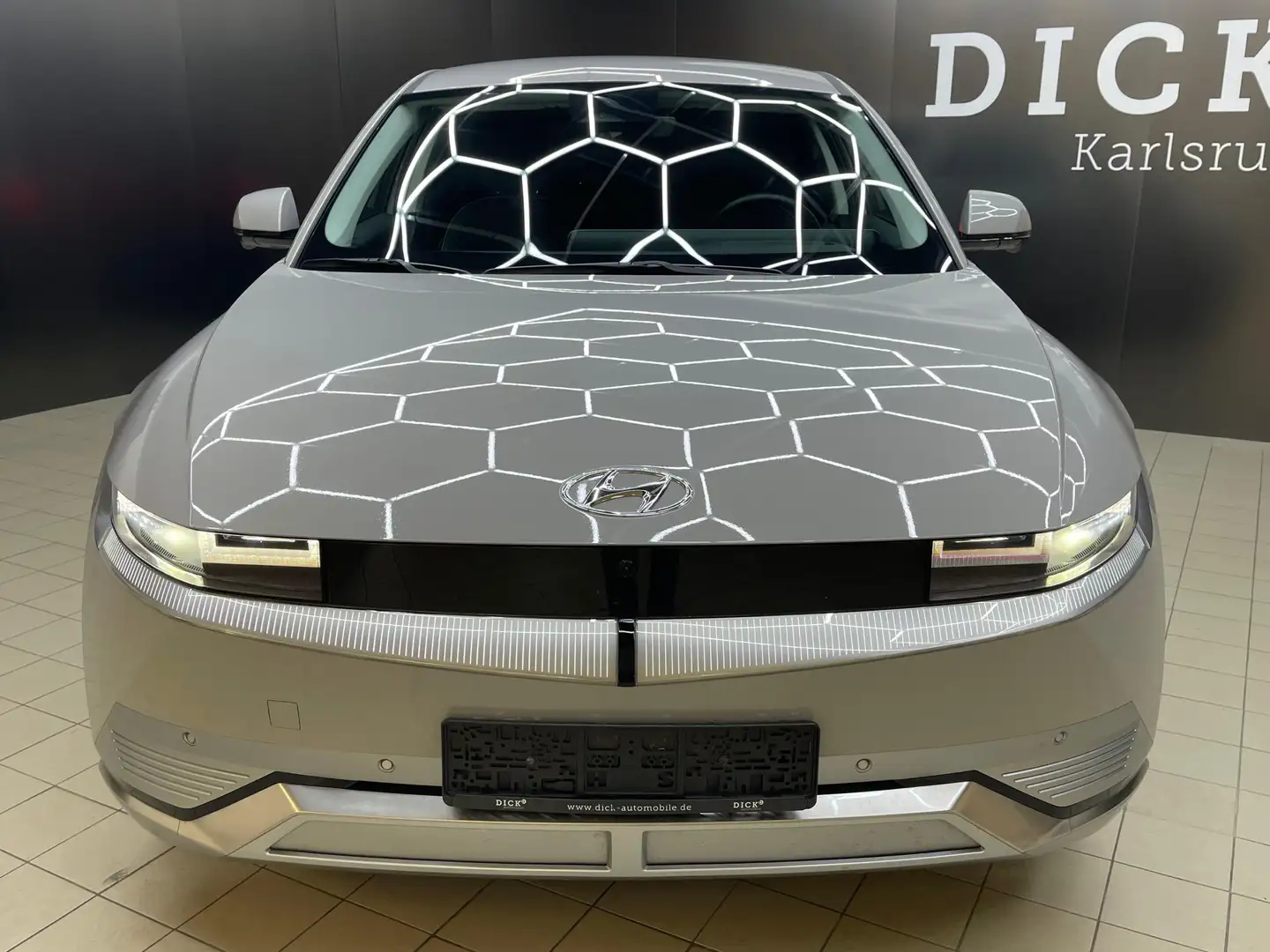 Hyundai IONIQ 5 Uniq WERKSGA+RELAX+MEMO+HEAD+BOSE+ACC+WP Grau - 2