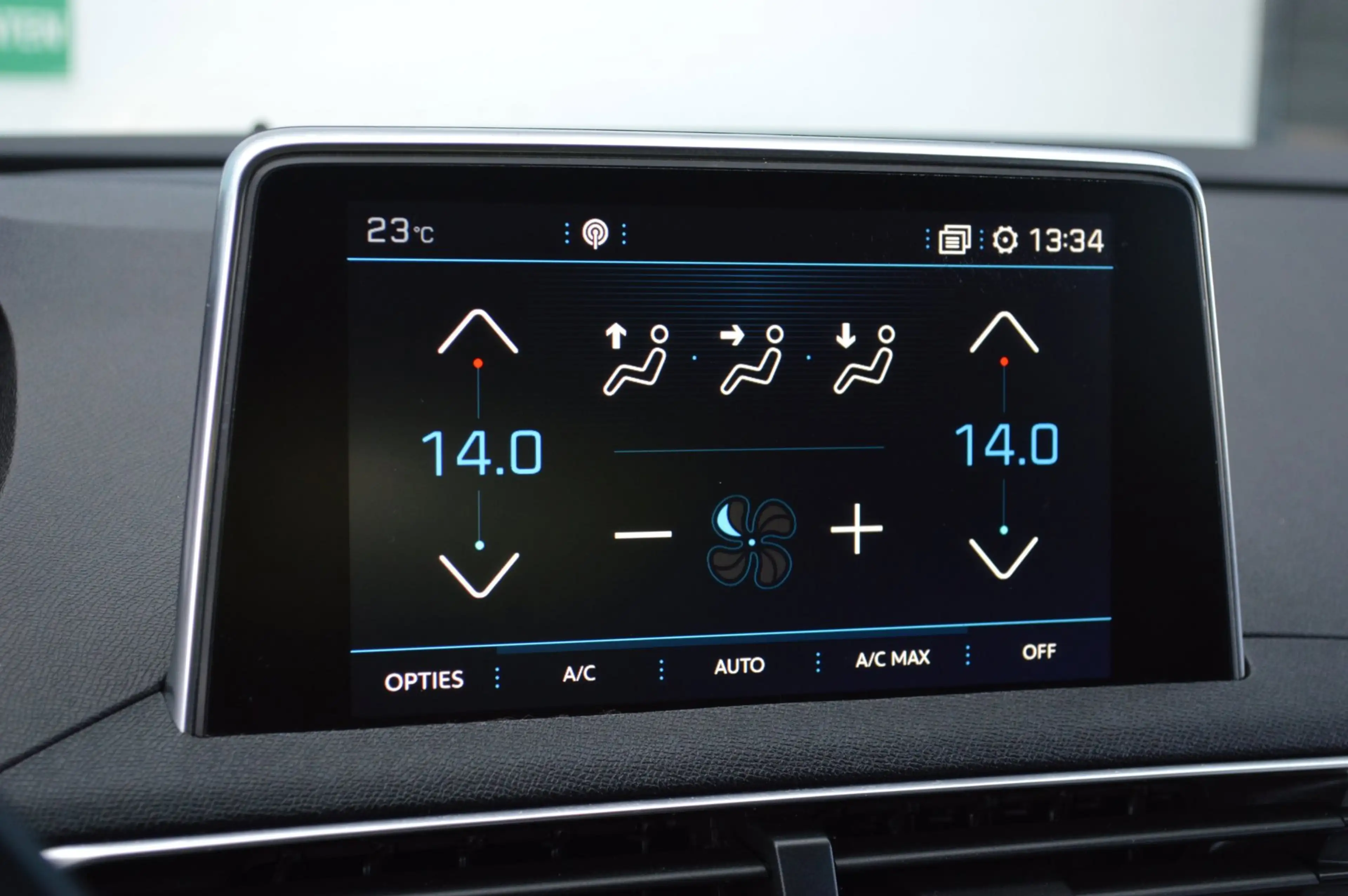 Peugeot 3008 Première|AGC|Camera|Clima|Trekhaak — photo 35
