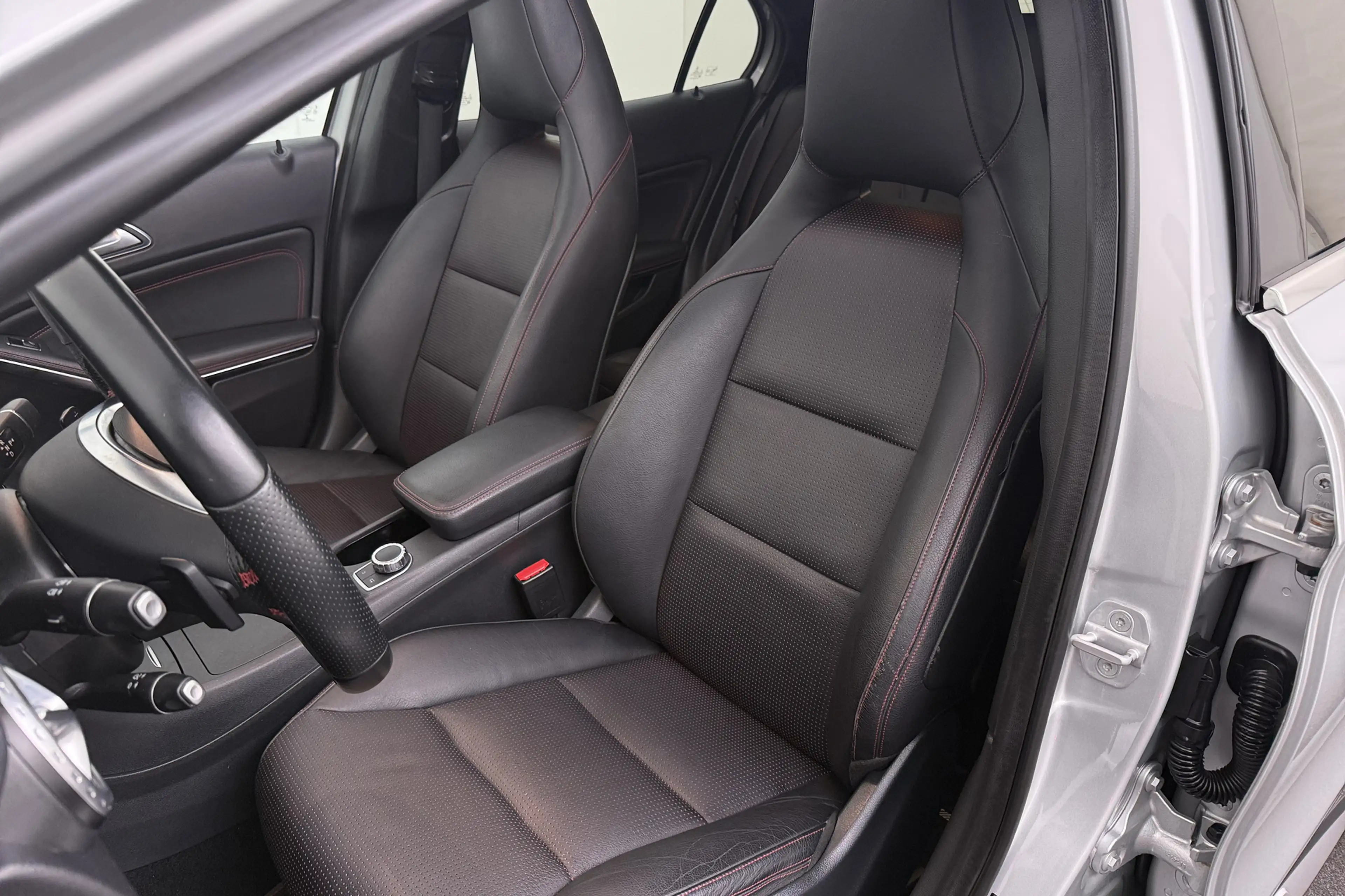 Mercedes-Benz GLA 200 157 PK Aut. AMG-Line Pano-Dak Memory Trekhaak — photo 11