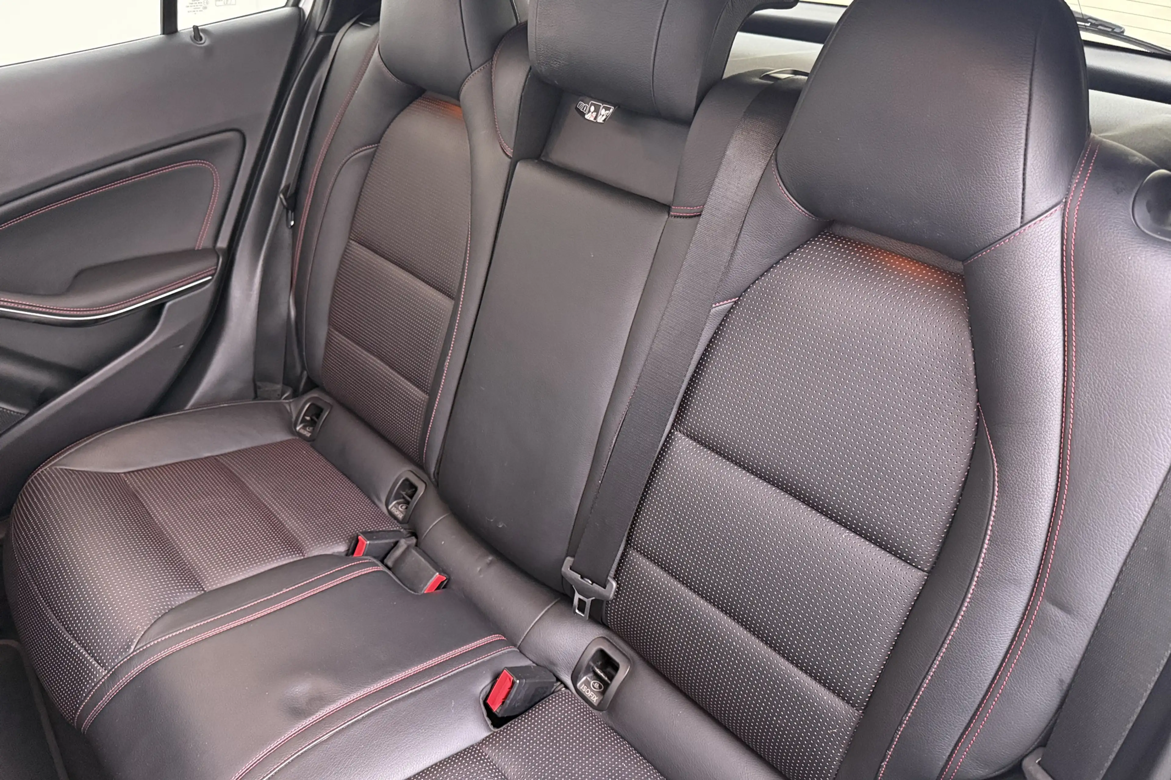 Mercedes-Benz GLA 200 157 PK Aut. AMG-Line Pano-Dak Memory Trekhaak — photo 13