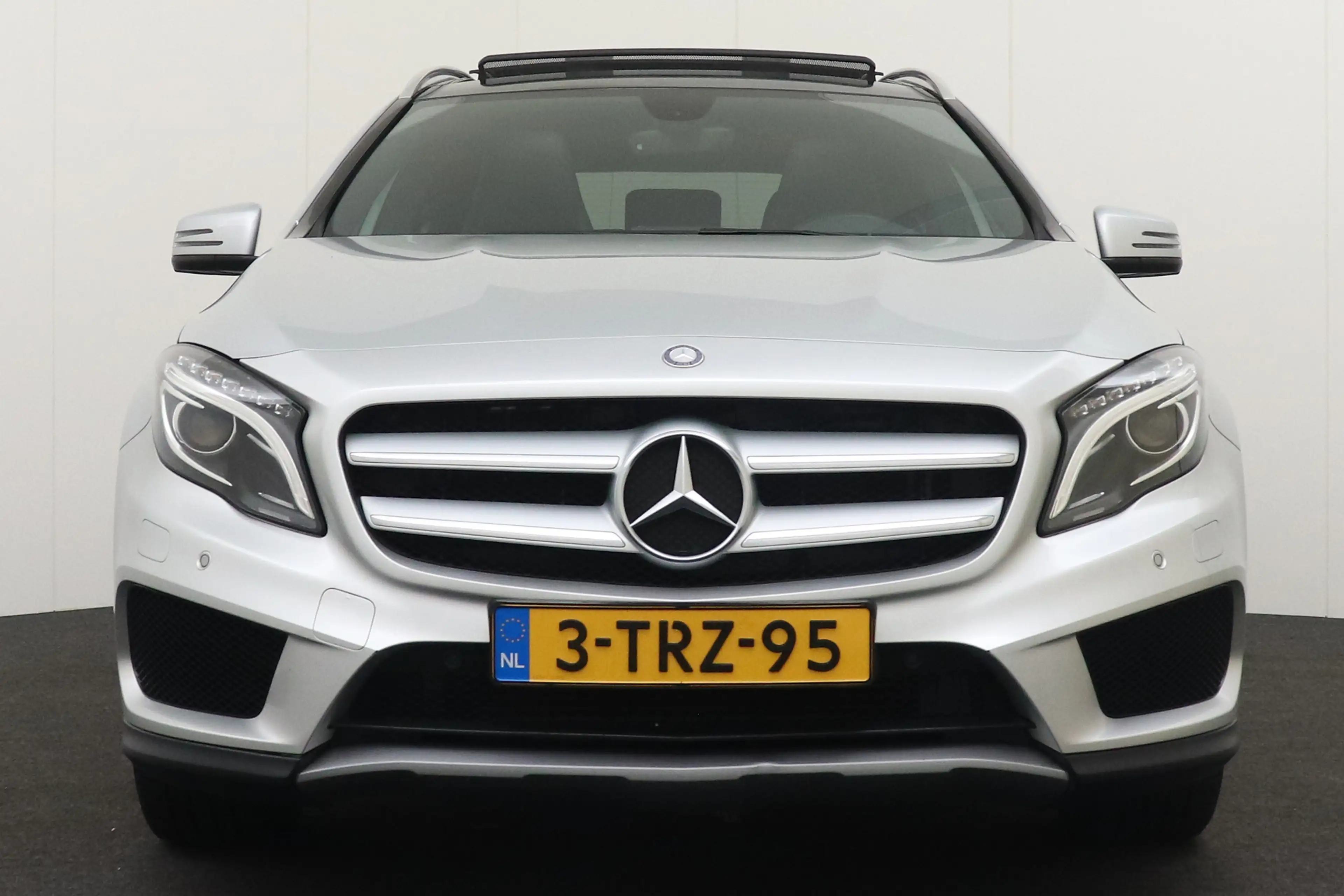 Mercedes-Benz GLA 200 157 PK Aut. AMG-Line Pano-Dak Memory Trekhaak — photo 3