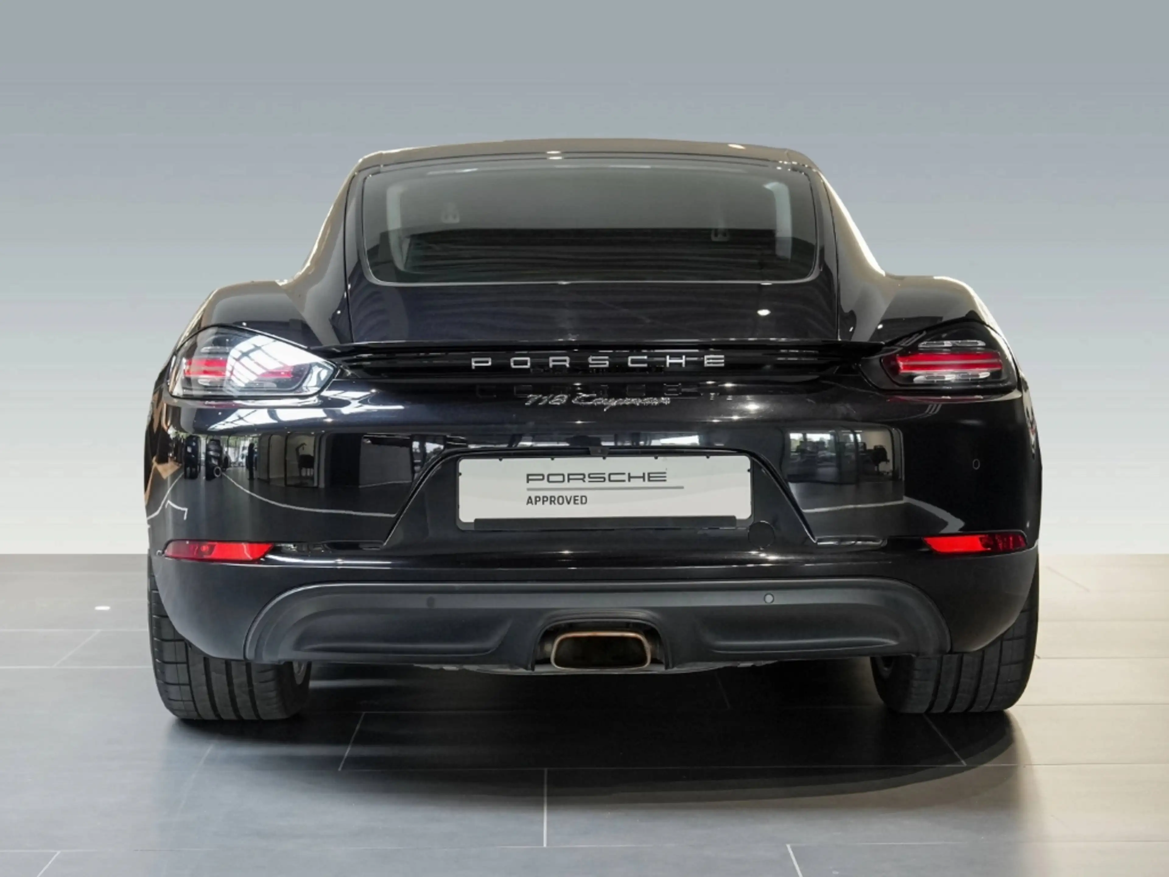 Porsche Cayman 718 — photo 7