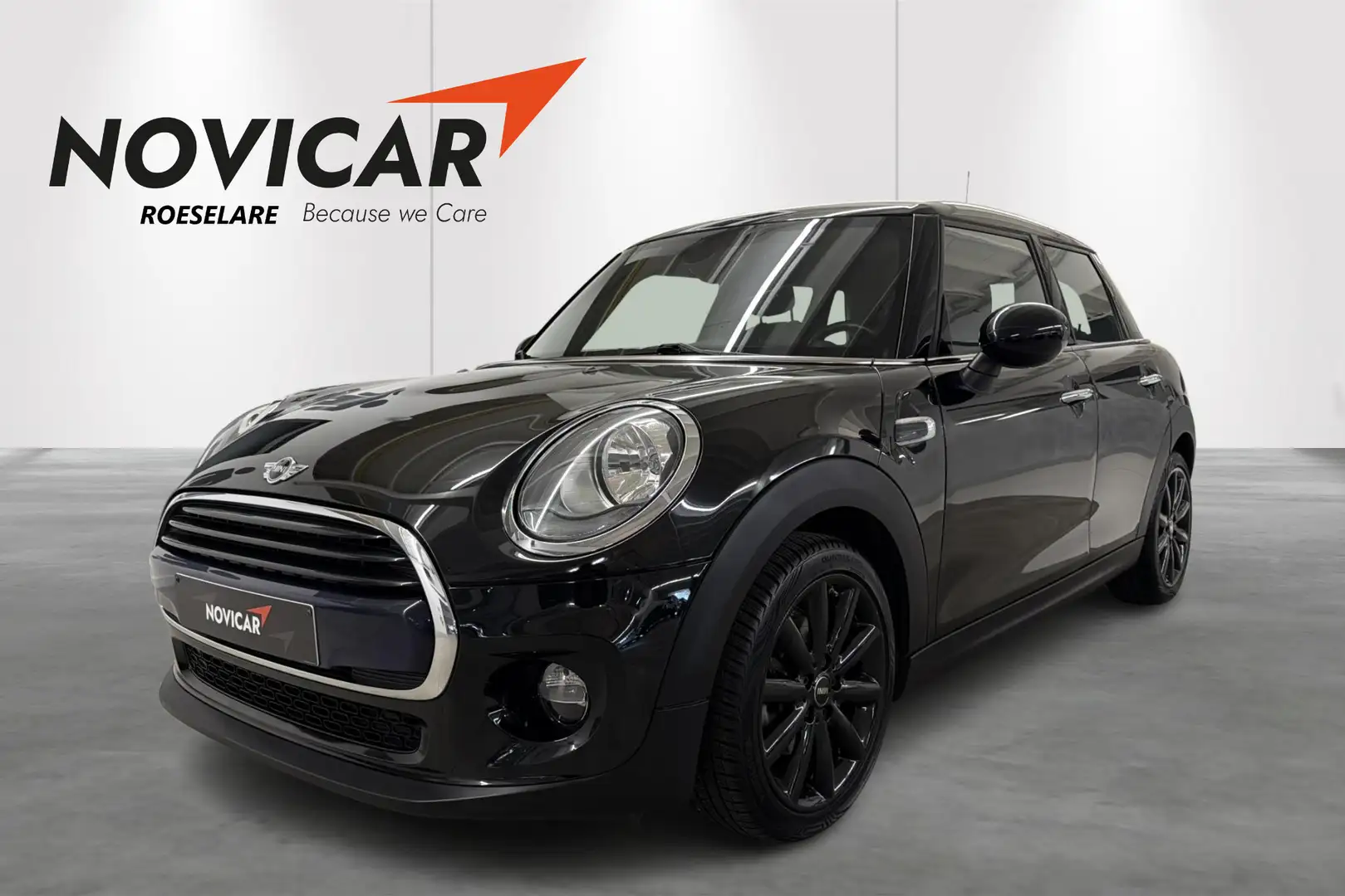 MINI Cooper Mini 5 door (100 kW) Schwarz - 1