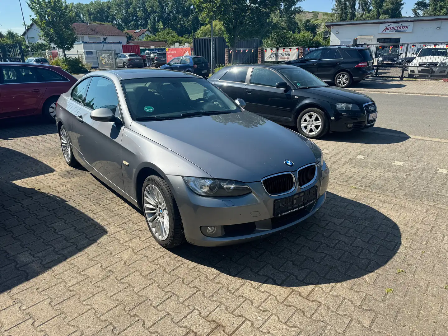 BMW 320 Coupe 320 d 120KW Gris - 1