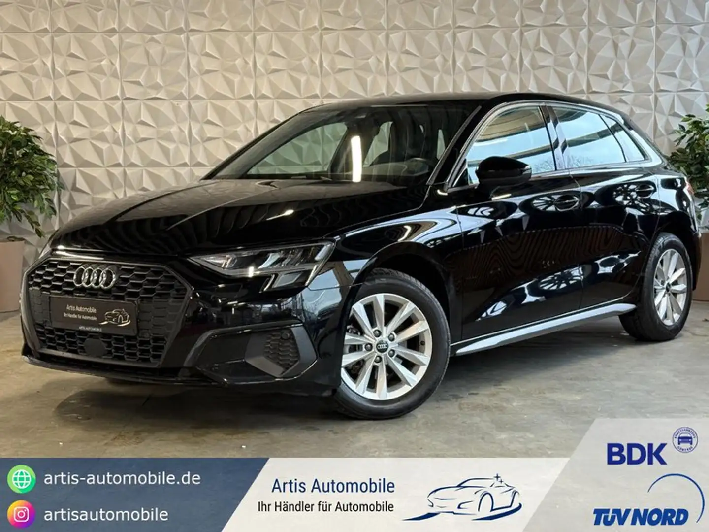 Audi A3 Sportback 35 TFSI*CARPLAY-NAVI*KAMERA*AHK* Schwarz - 1