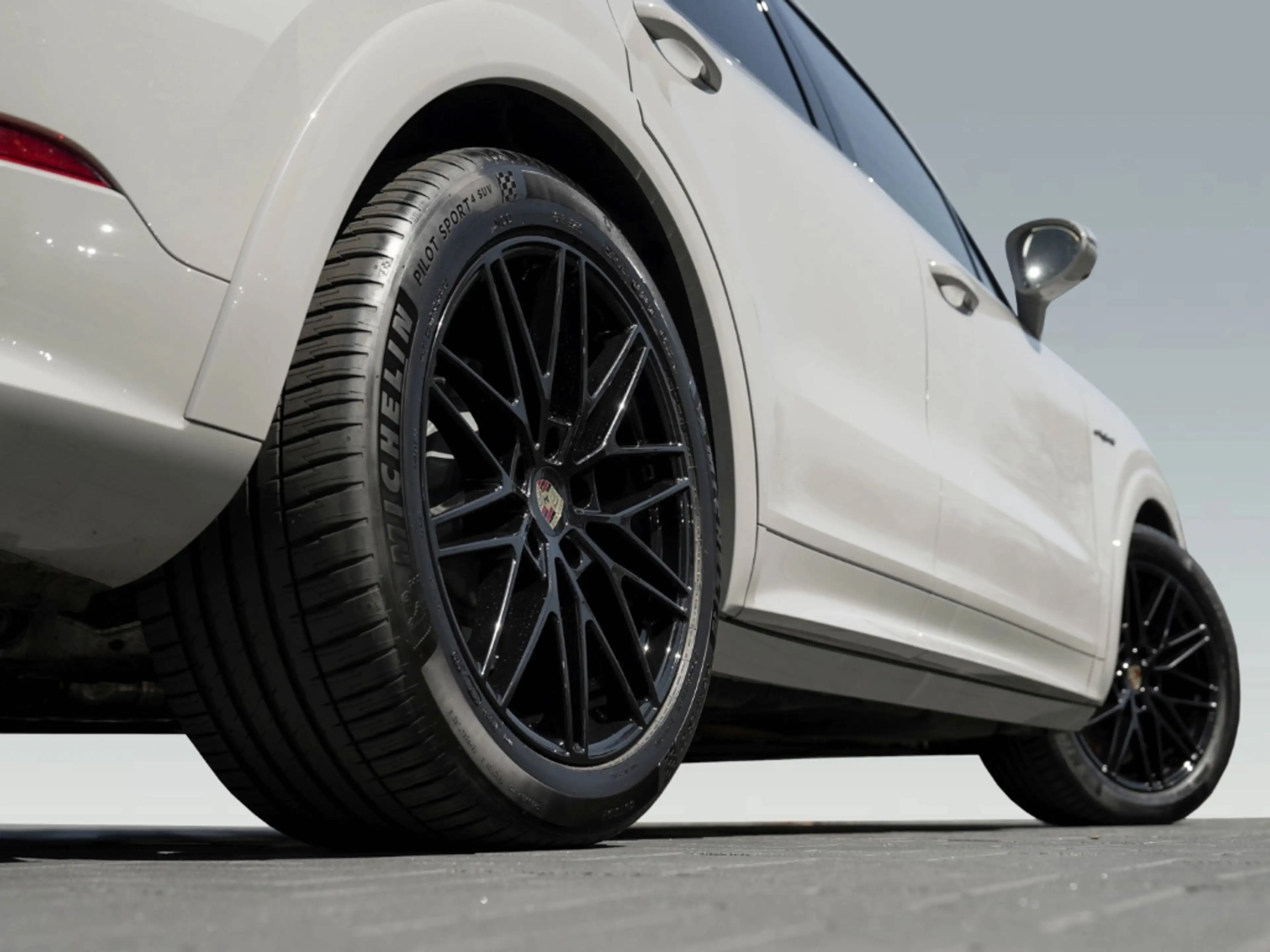 Porsche Cayenne E-Hybrid Burmester HA-Lenkung Head-Up — photo 8