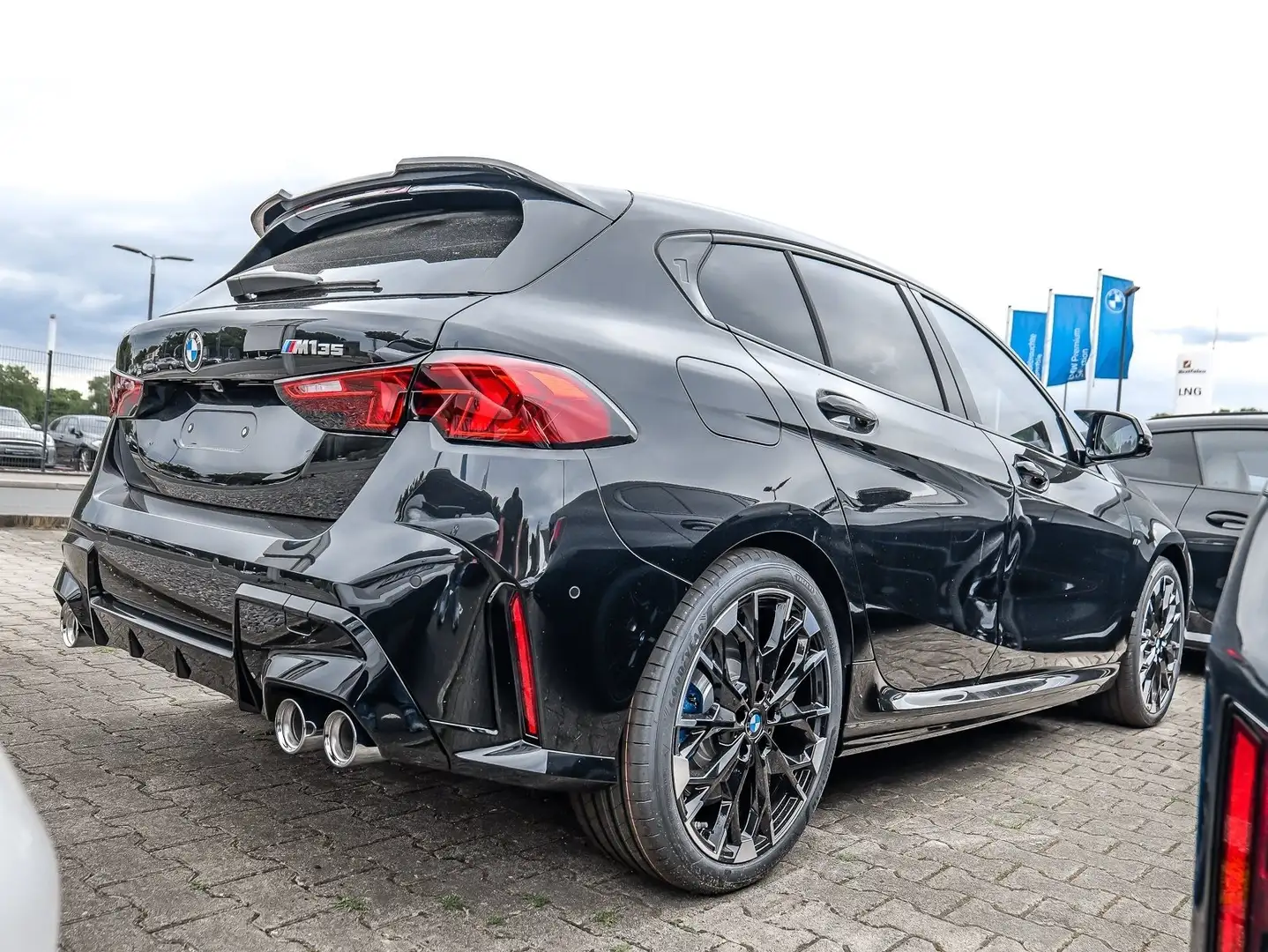 BMW 135 M135 xDrive M Sport 19" 360° Head-Up AHK Iconic Gl Negru - 2
