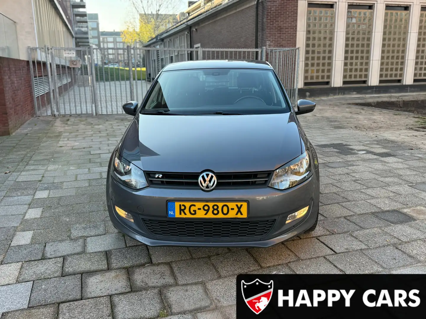 Volkswagen Polo 1.2 TSI Highline, NAVI, NIEUWE APK Grijs - 2