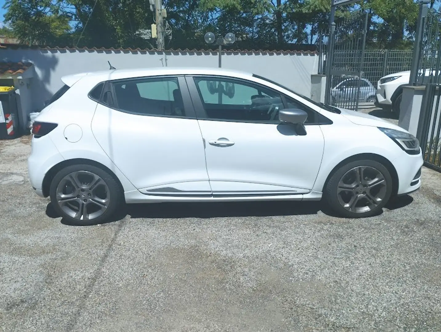 Renault Clio Clio 1.2 GT Line 120cv(TUA A 175 EURO AL MESE ) Blanc - 2
