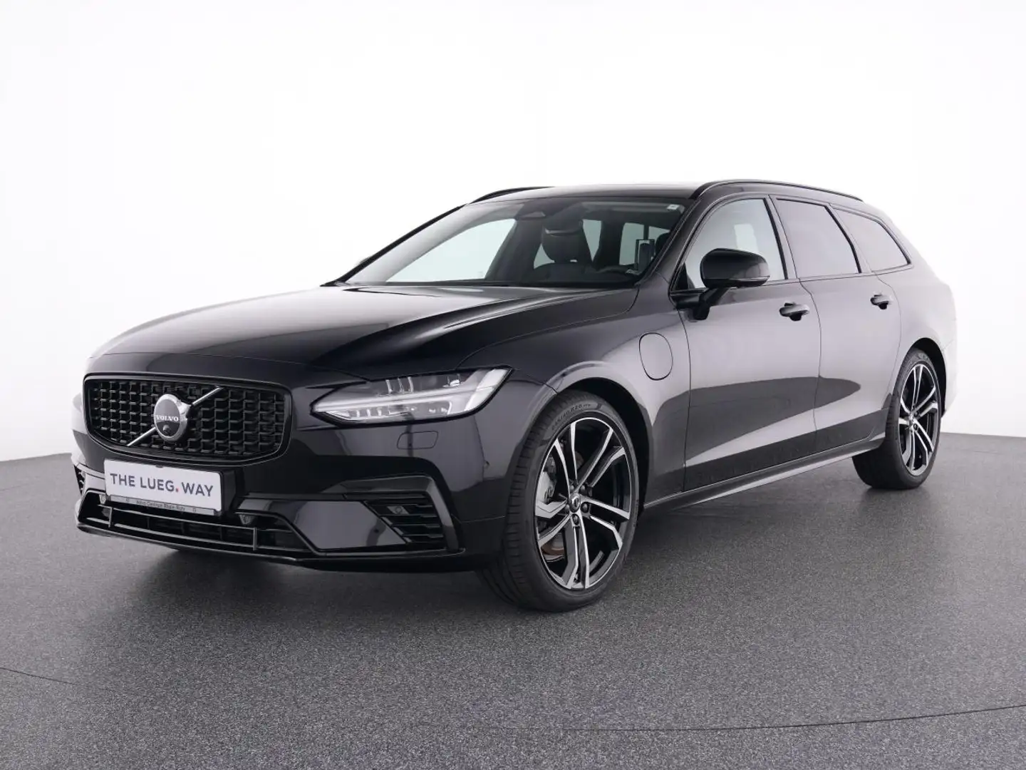 Volvo V90 T6 AWD Plus Dark+Luftf+LM20+Pano+Nappa+360Ka Noir - 2