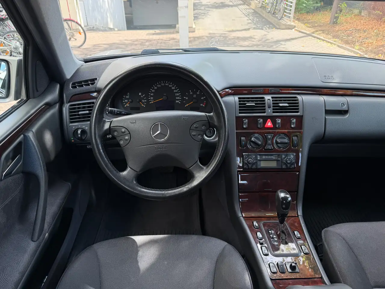 Mercedes-Benz E 220 E-Klasse CDI Elegance, foto 11
