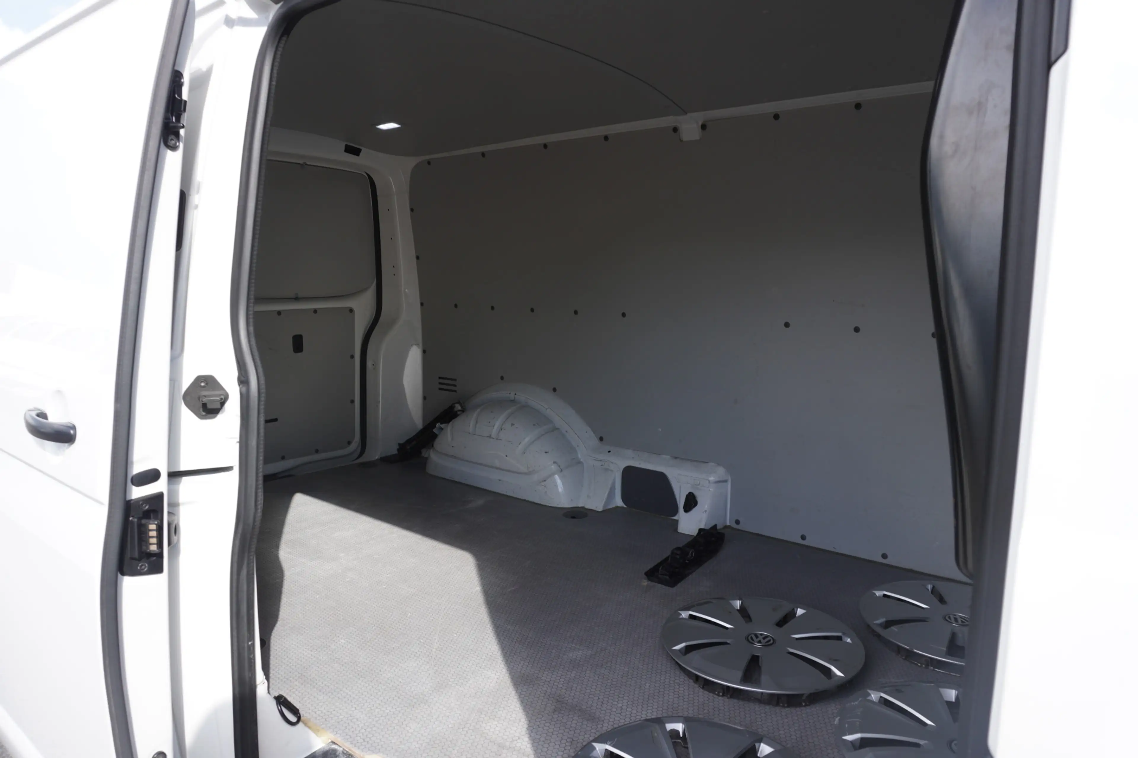 Volkswagen Transporter L2H1 110pk L2H1 Camera Apple Carplay Airco Cruise — photo 9