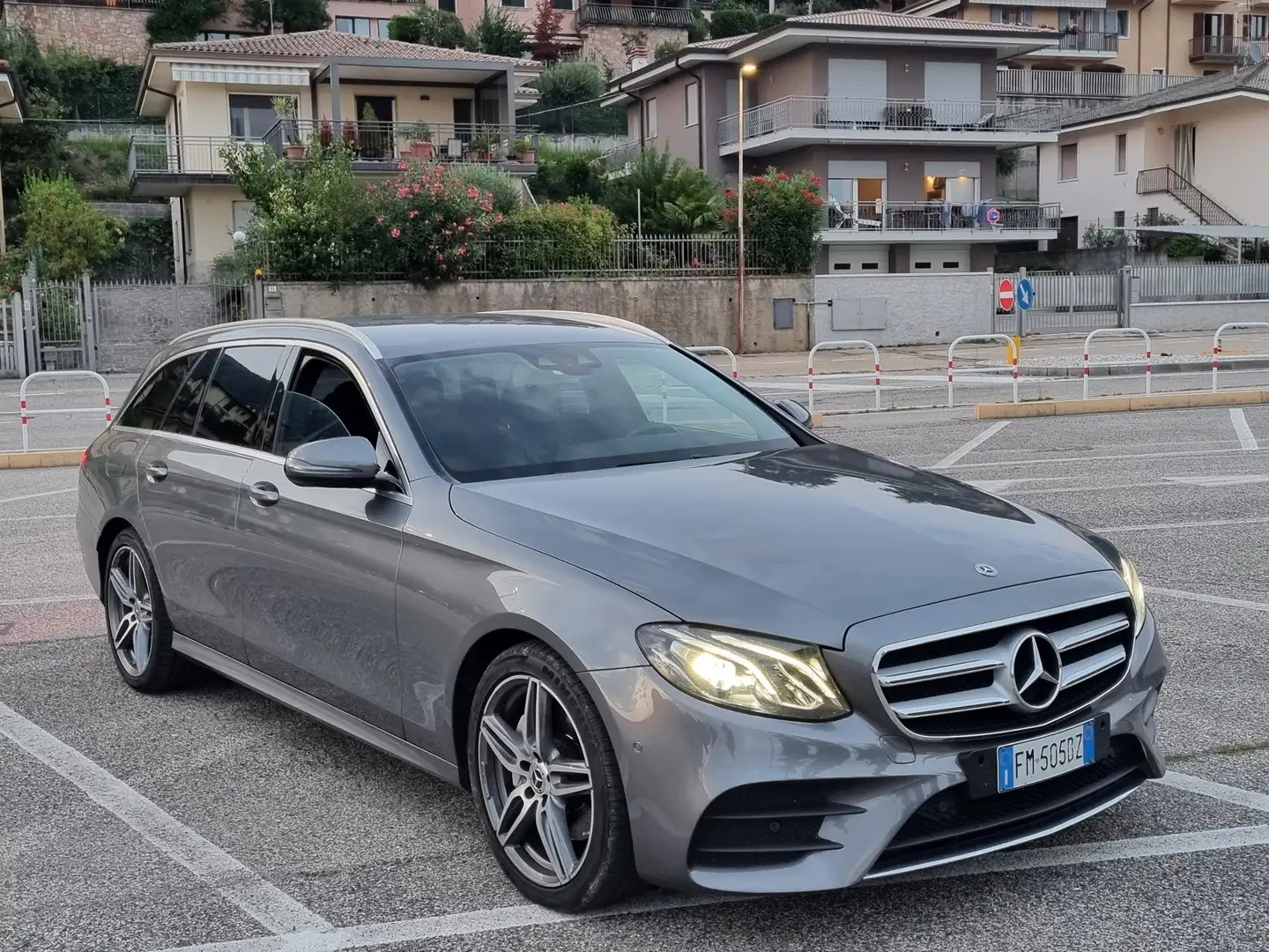 Mercedes-Benz E 220 SW d Premium Plus auto - 2