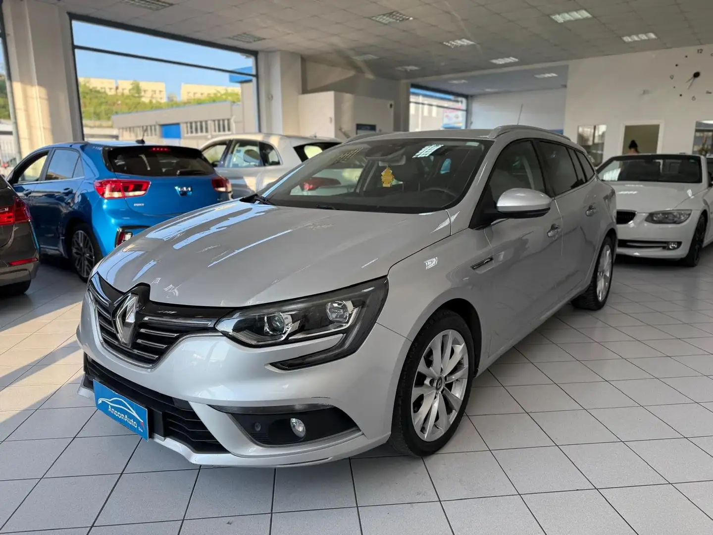Renault Megane Megane IV 2016 1.5 dci x rivenditori grandinata Argento - 2