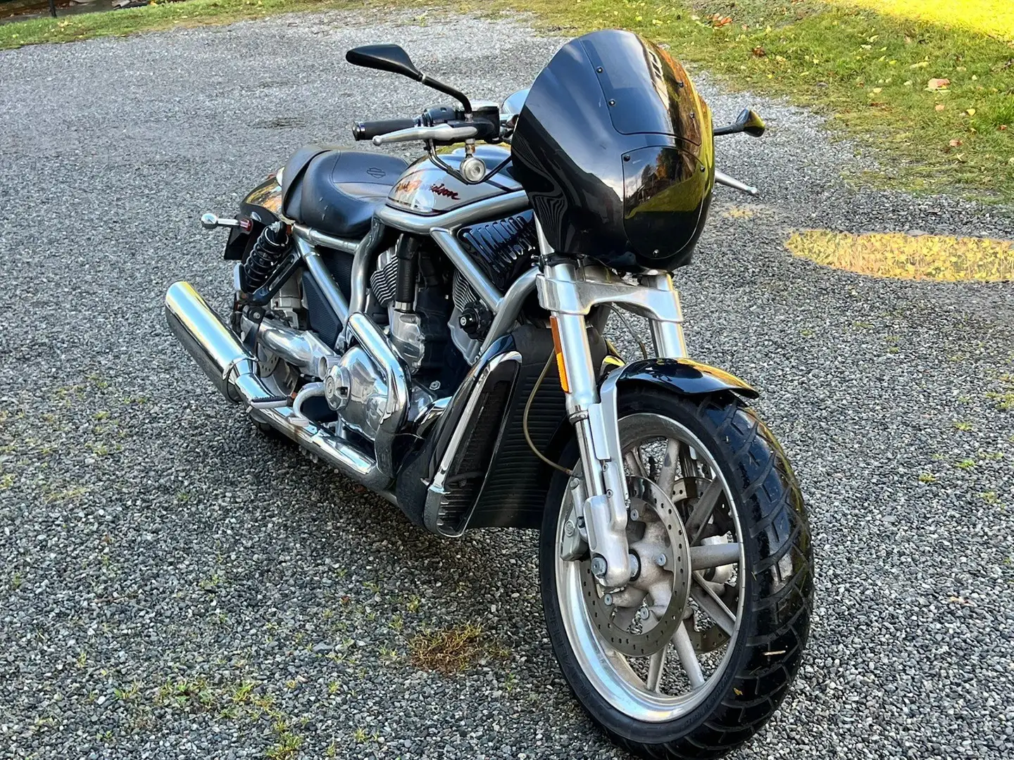 Harley-Davidson VRSC Street Rod Fekete - 1