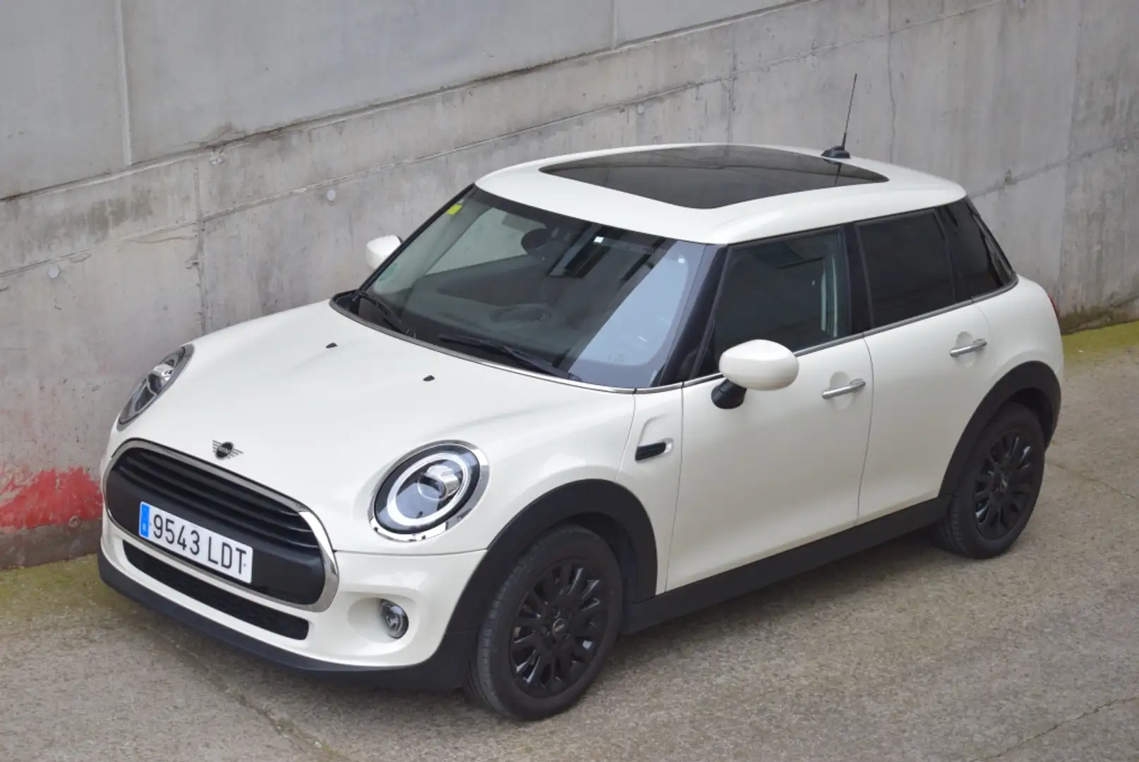 MINI Cooper Beige - 1