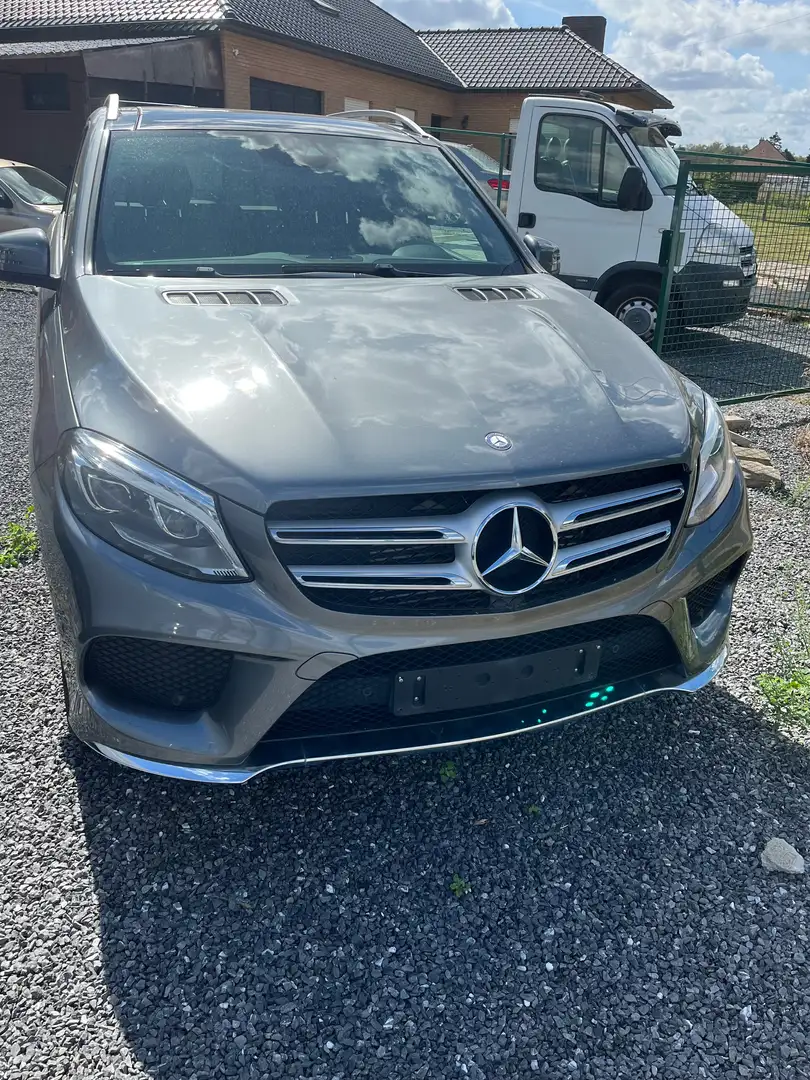 Mercedes-Benz GLE 250 GLE 250 d 4Matic 9G-TRONIC AMG Line Grijs - 1