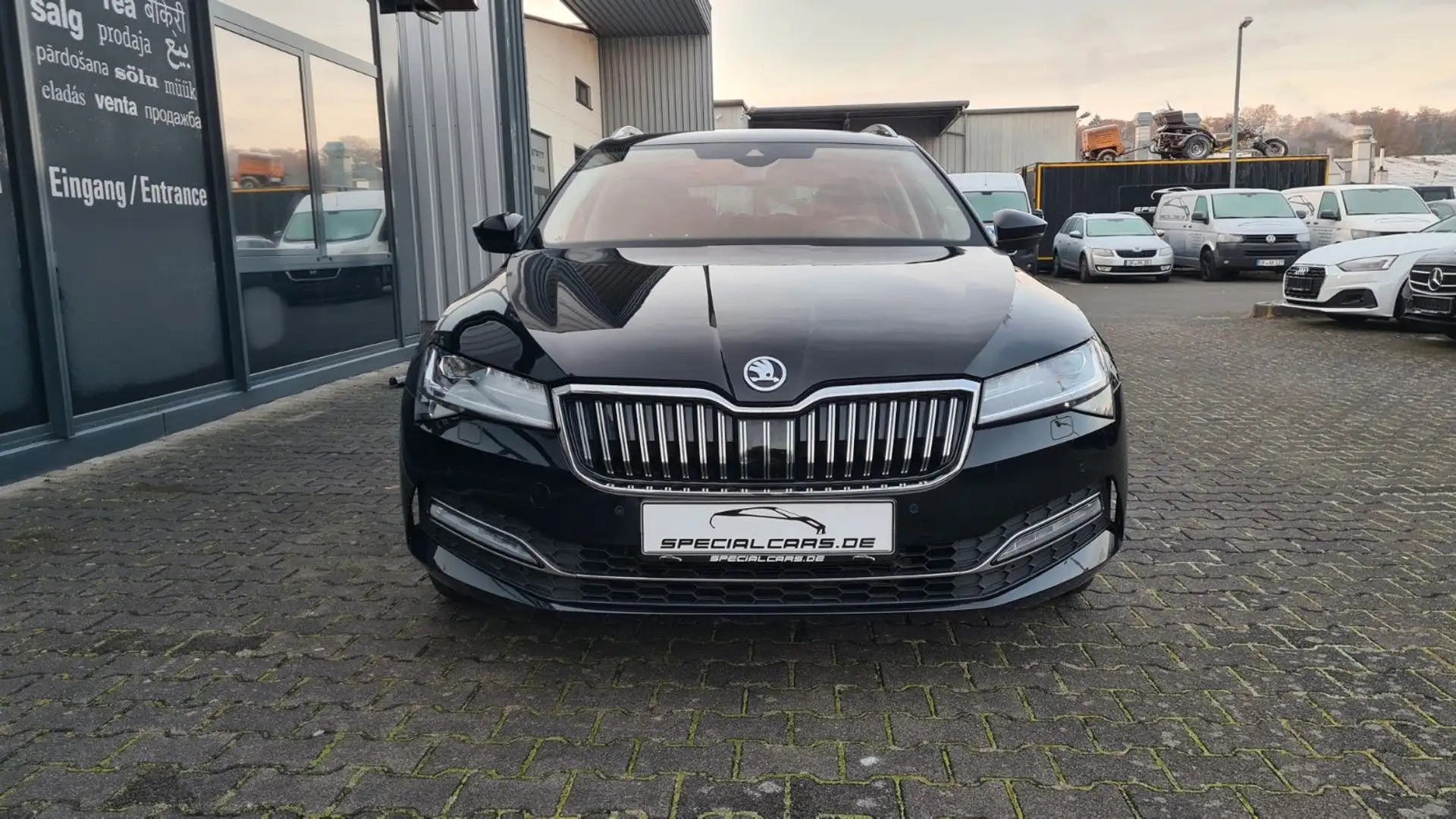 Skoda Superb C Premium Edition - PANO - ASSISTS - AID Schwarz - 2