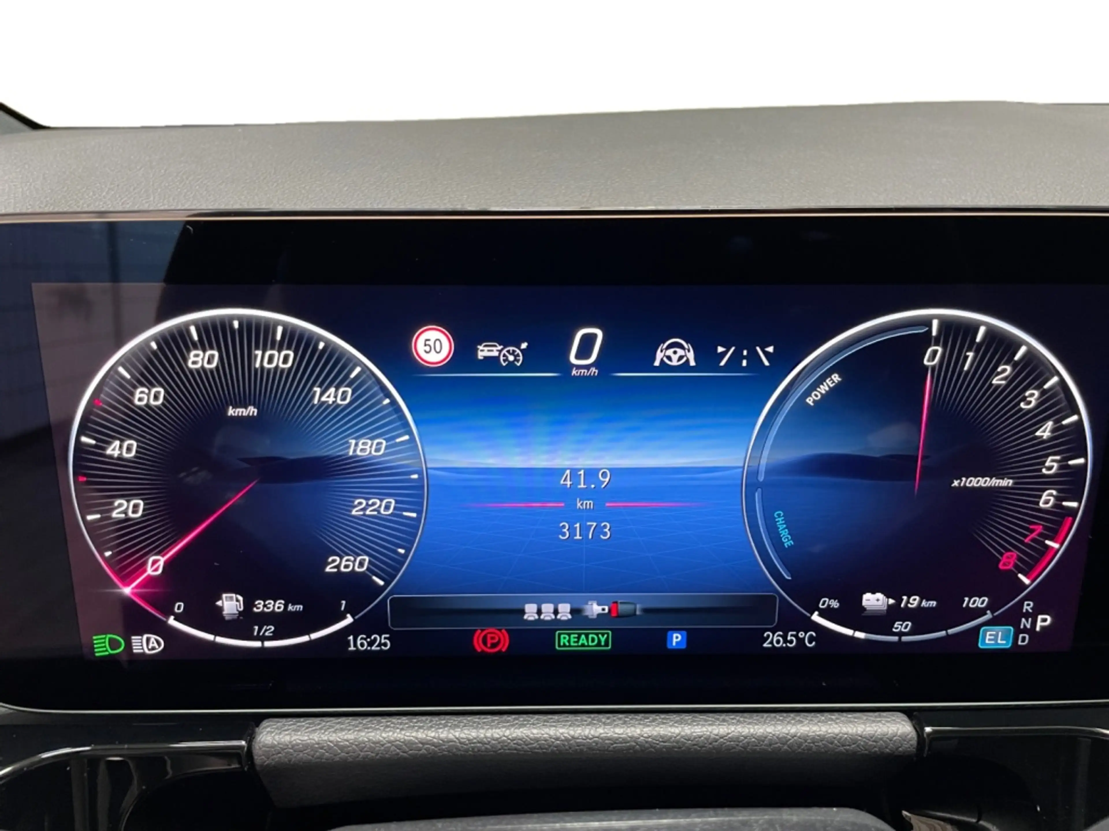 Mercedes-Benz B 250 e AMG AMG+MBUX+MBeam+Fahrassist+AHK+Wide — photo 15