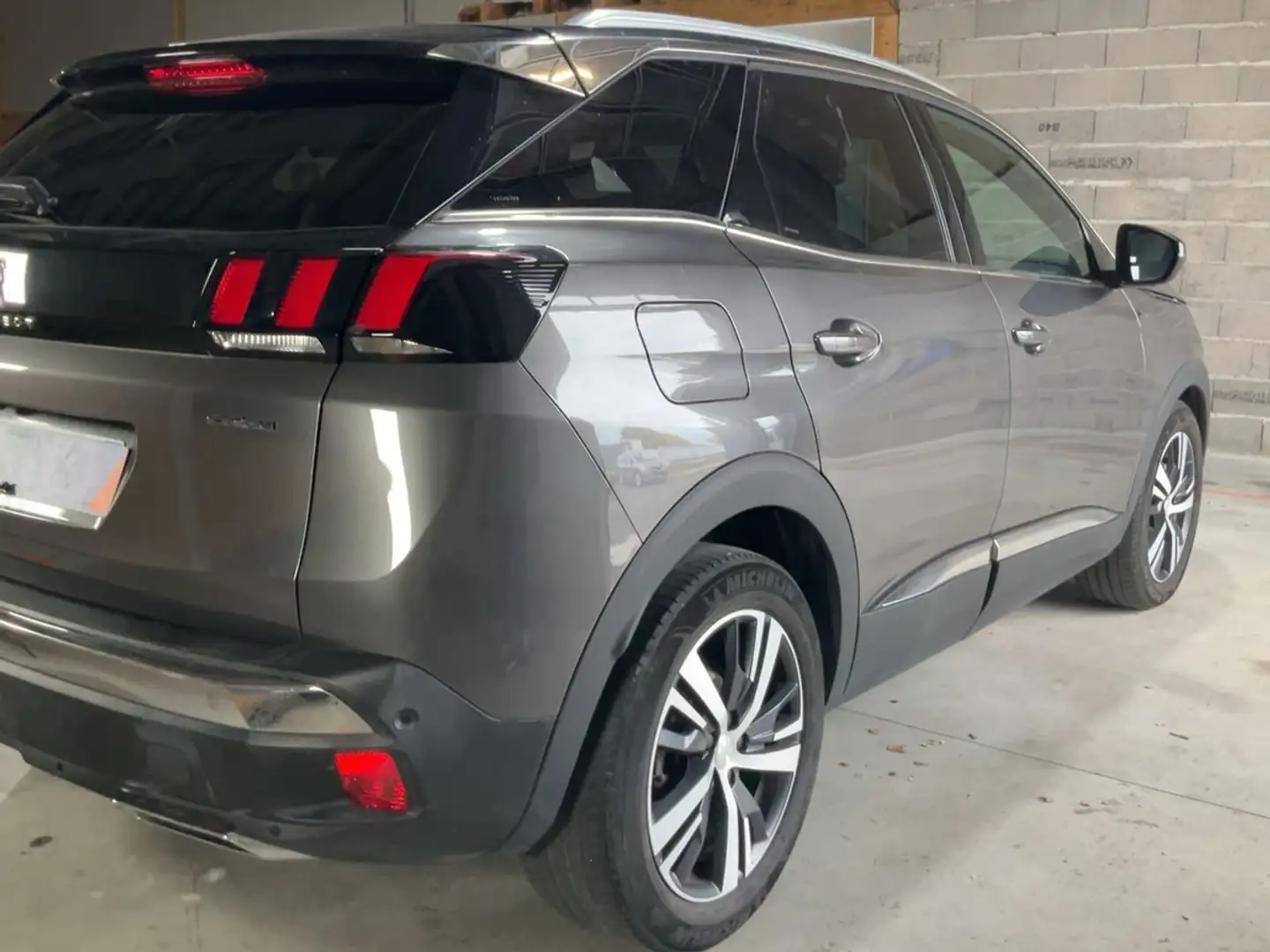 Peugeot 3008 Allure GT-LINE NAVI KAMERA LED SPUR CARPLAY PANO Grau - 2