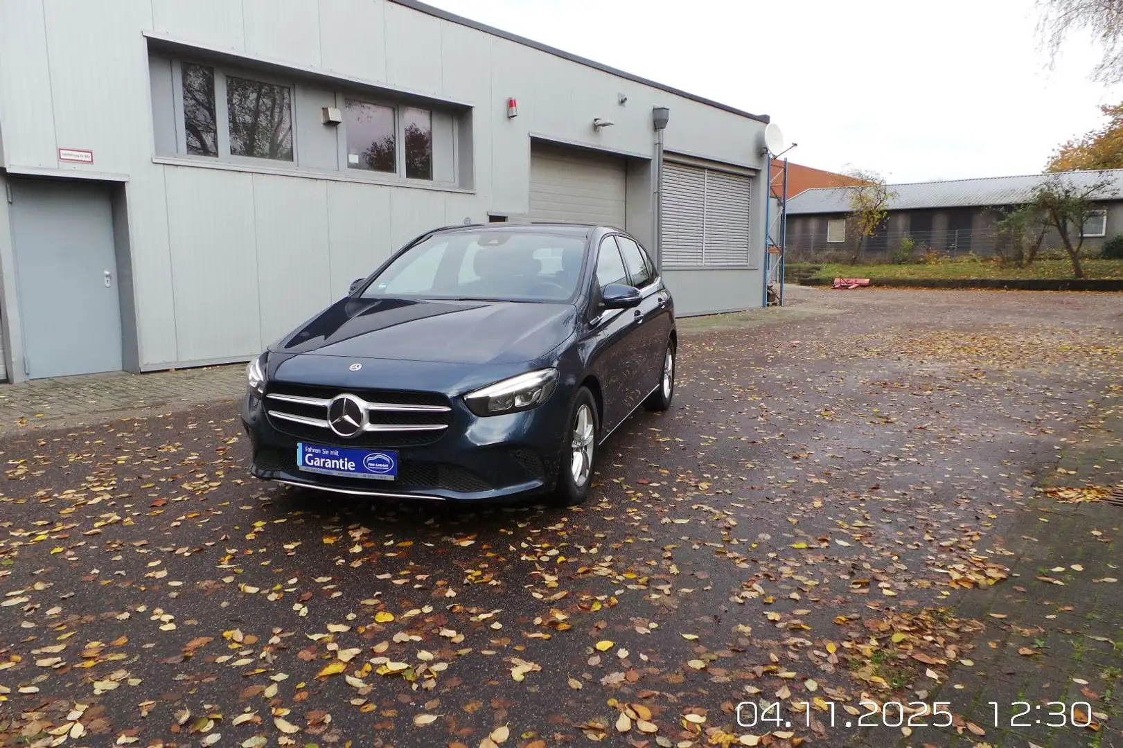 Mercedes-Benz B 180 d Style Aut. NAVI,PDC,MBUX,SHZ,CARPLAY,ALU Blau - 1