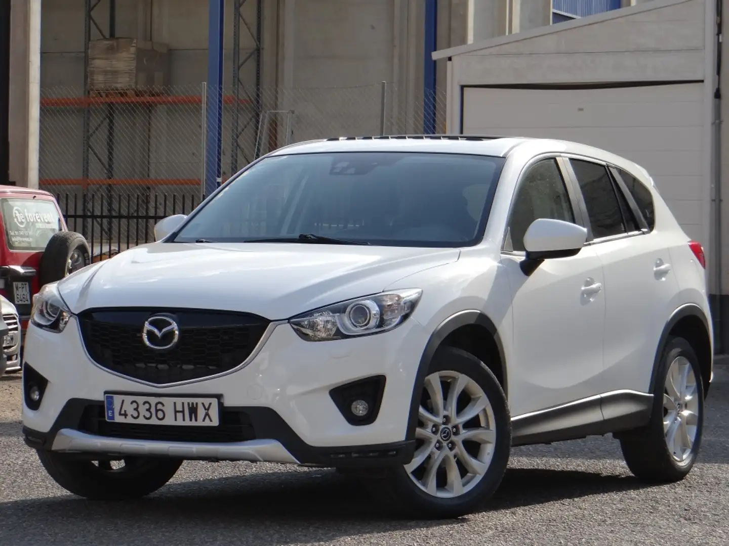Mazda CX-5 2.2DE Luxury 4WD 175 Aut. Weiß - 1