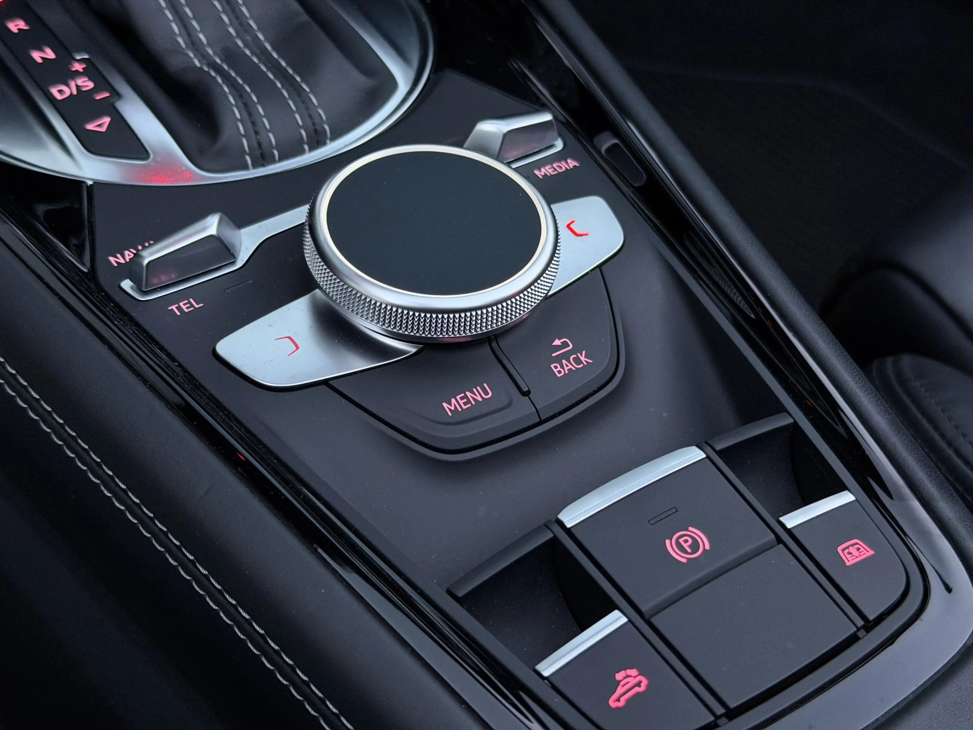 Audi TTS Roadster 2.0 TFSI QUATTRO Pro Line + | RS Seats | — photo 31