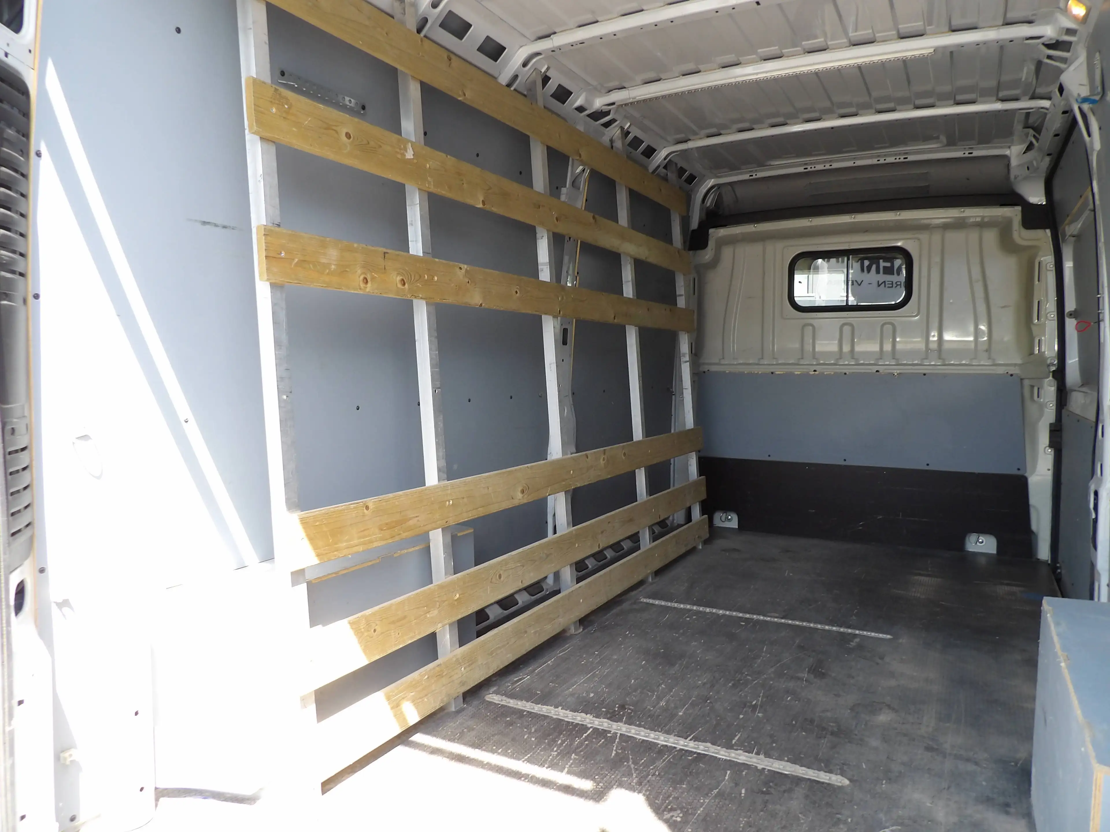 Peugeot Boxer 2.2 BlueHDi L3H2 Asphalt S/S (EU6if) — photo 8