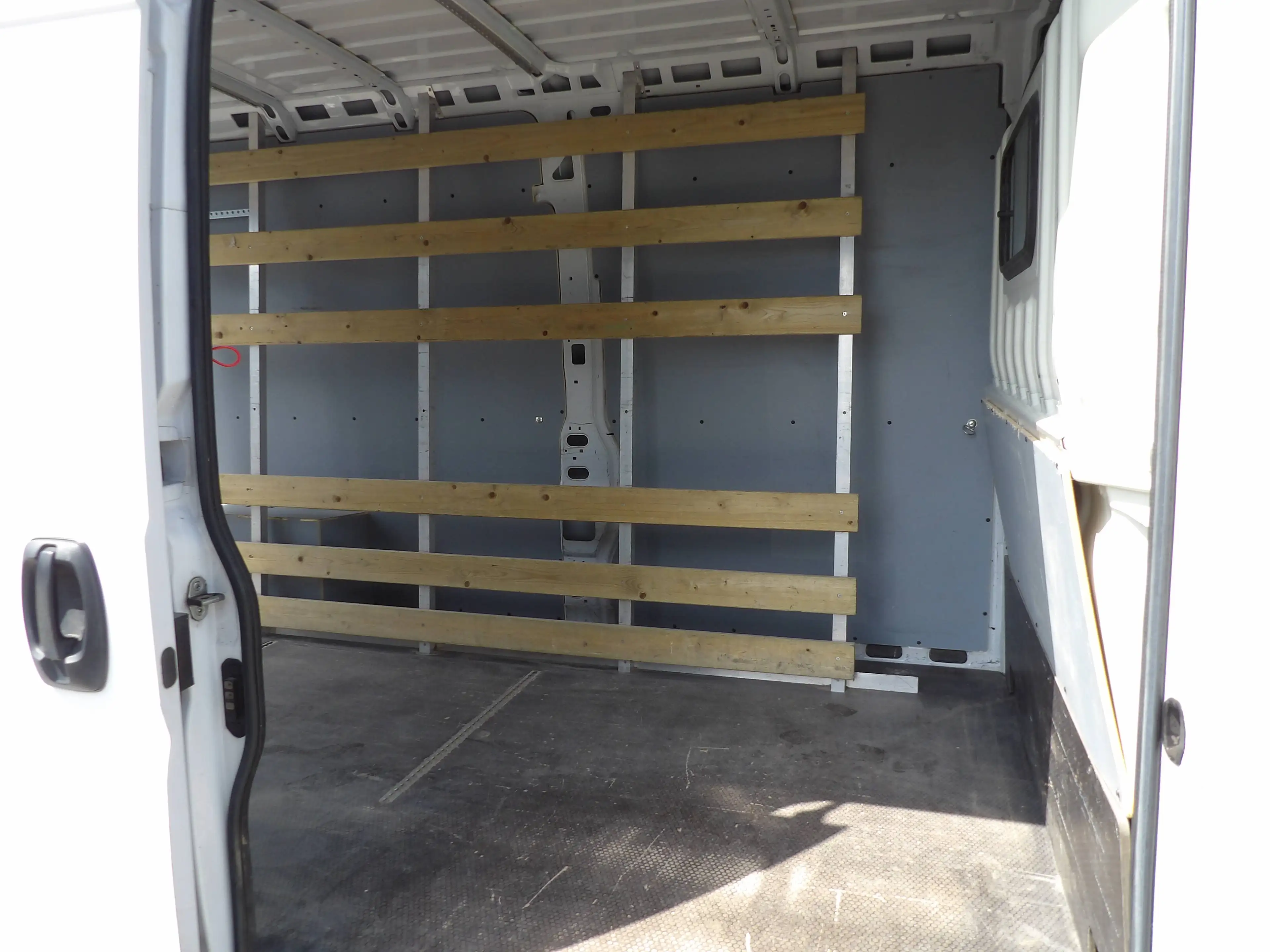 Peugeot Boxer 2.2 BlueHDi L3H2 Asphalt S/S (EU6if) — photo 9
