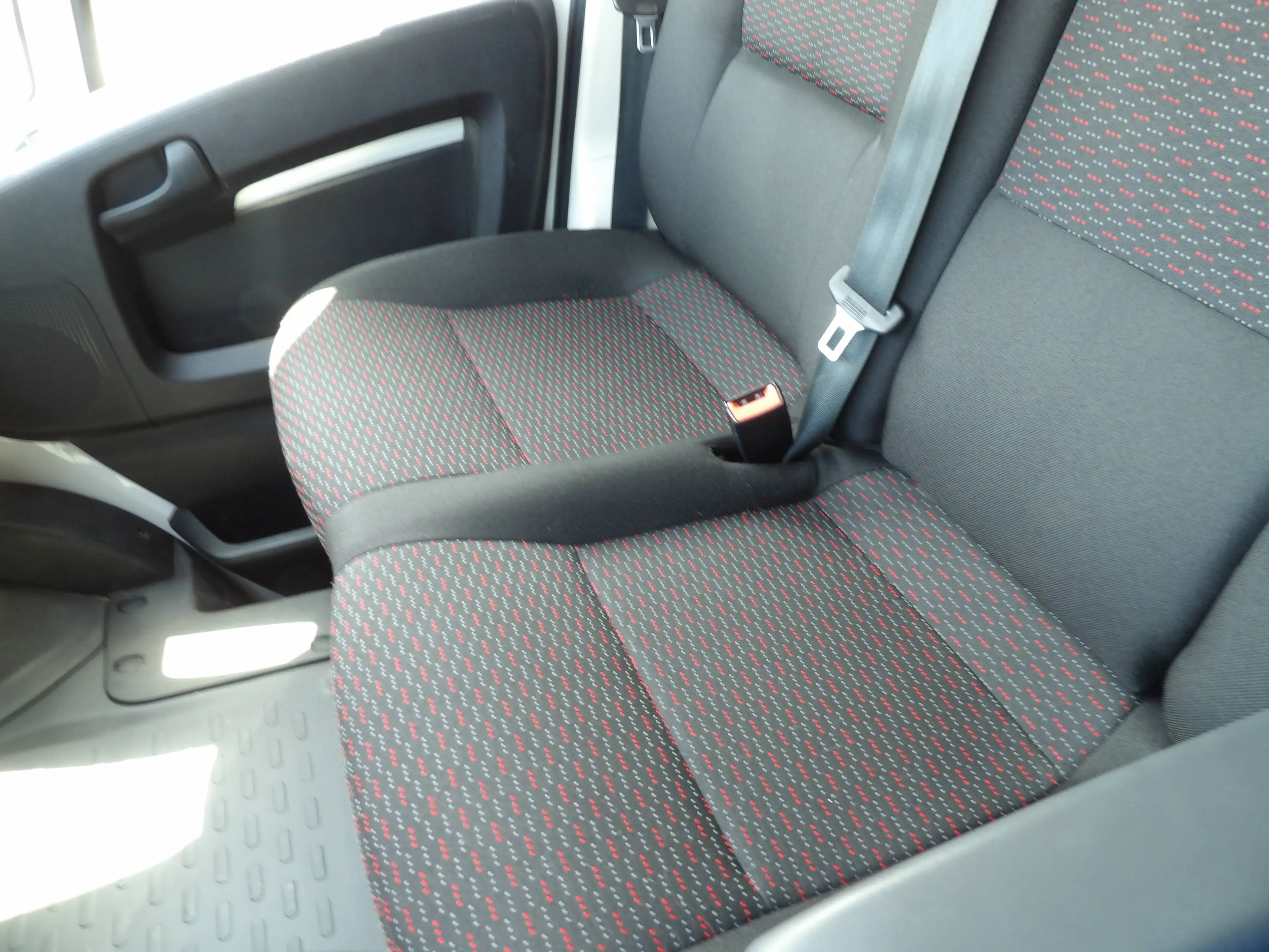 Peugeot Boxer 2.2 BlueHDi L3H2 Asphalt S/S (EU6if) — photo 14