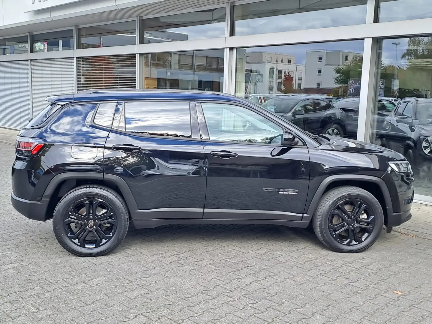 Jeep Compass Upland 4WD PHEV VIRTU+NAVI+SHZ+KAM+ACC+ Schwarz - 2
