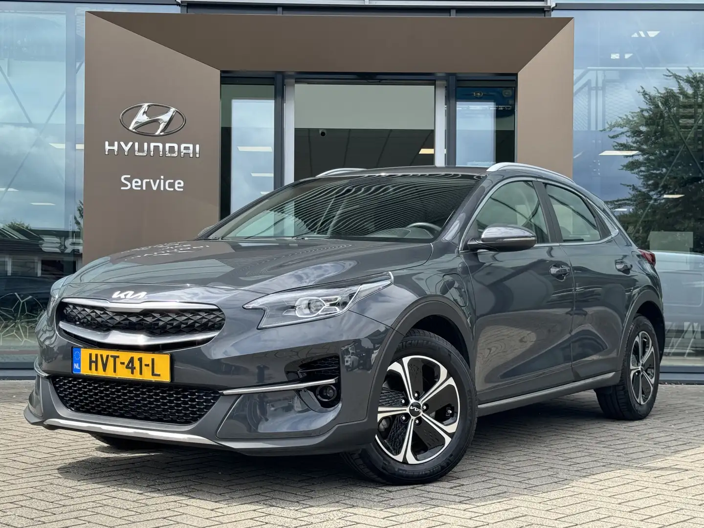 Kia XCeed 1.6 GDi PHEV DynamicPlusLine Grijs - 1