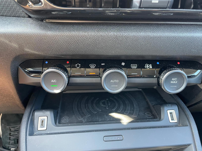 Citroen C4 1.2 Puretech Feel — photo 25