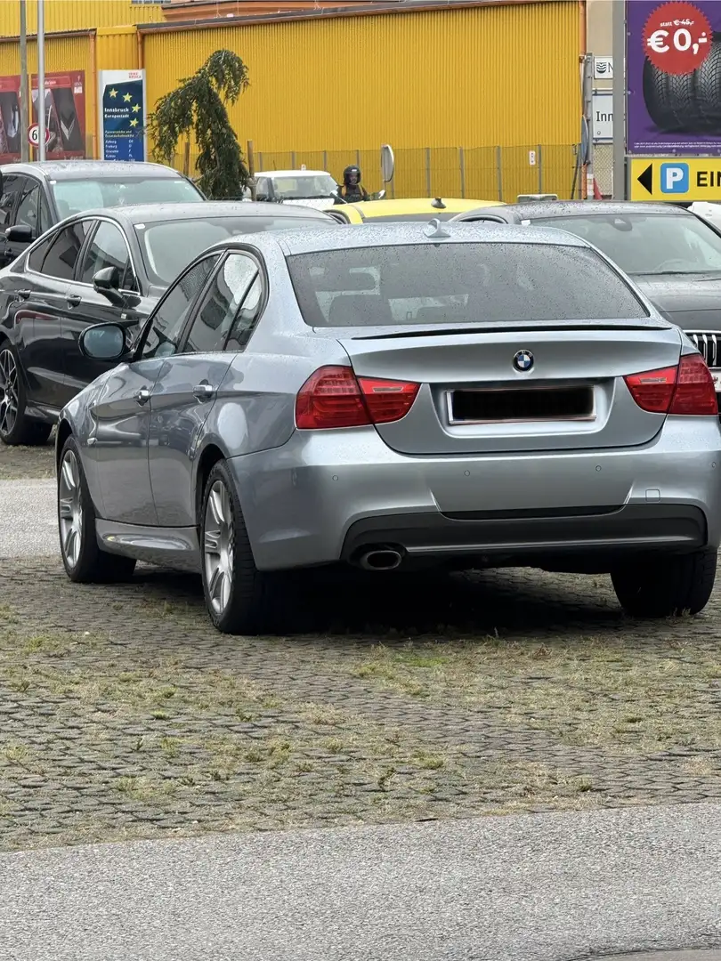 BMW 320 320d xDrive Österreich-Paket - 1