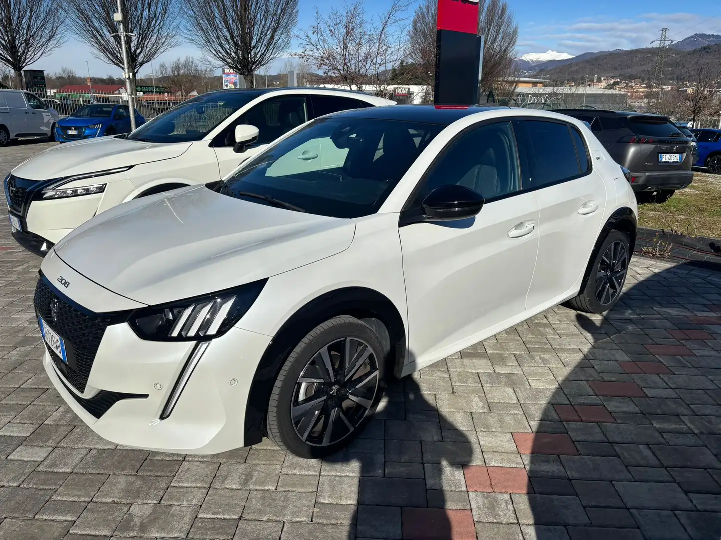 Peugeot 208 208 II 2019 1.2 puretech GT s Weiß - 1