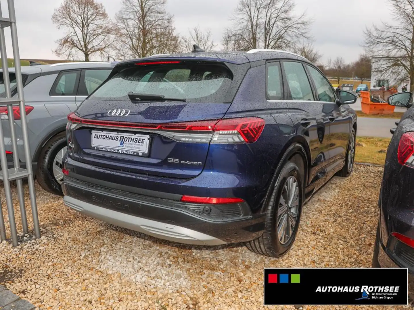 Audi Q4 e-tron 35 LED+NAVI+VC+SITZHEIZG+ALU-19 Blauw - 2