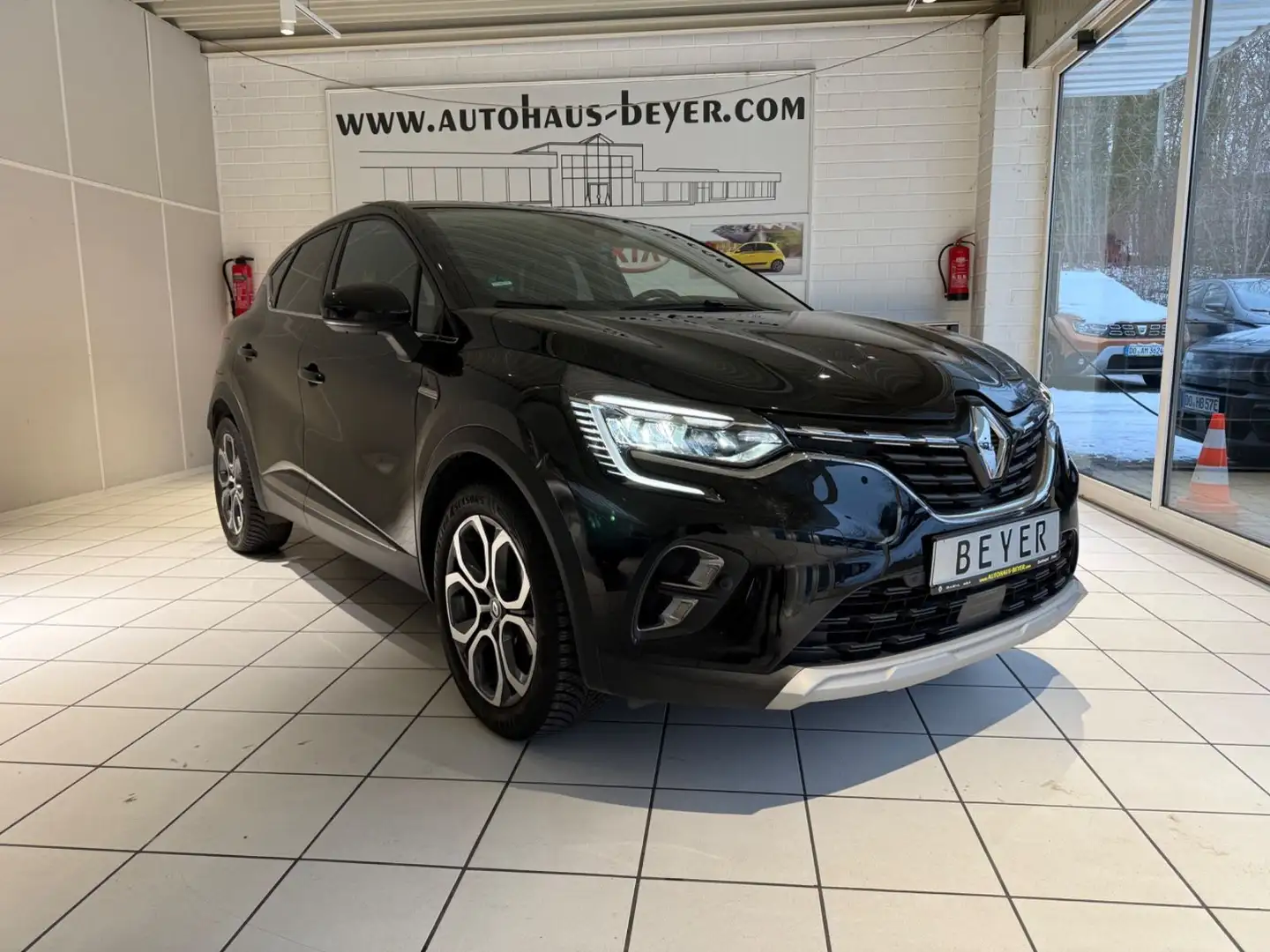 Renault Captur II 1,3 TCe 140 Mild-Hybrid Techno Schwarz - 1