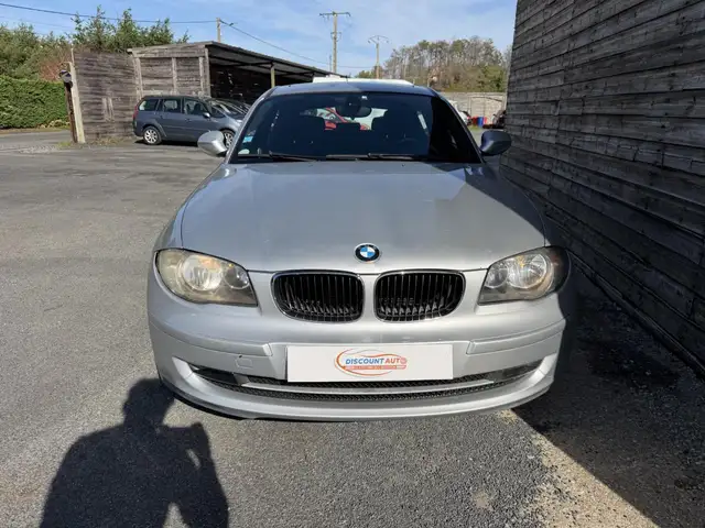 BMW 1 Series view 10