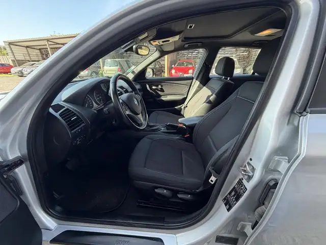BMW 1 Series view 22
