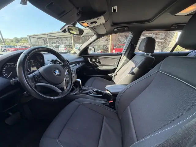 BMW 1 Series view 23