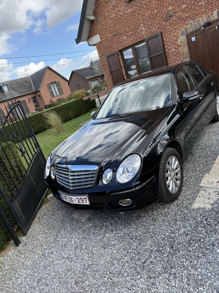 Mercedes-Benz E 200