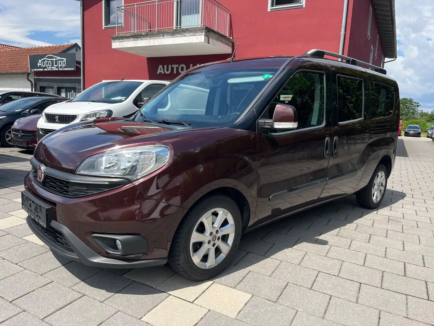 Fiat Doblo SX  Maxi 5-Sitzer Navi*Klimaaut.*PDC*SHZ Mauve - 1