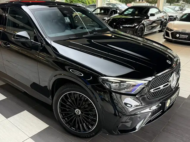 Mercedes-Benz GLC view 5