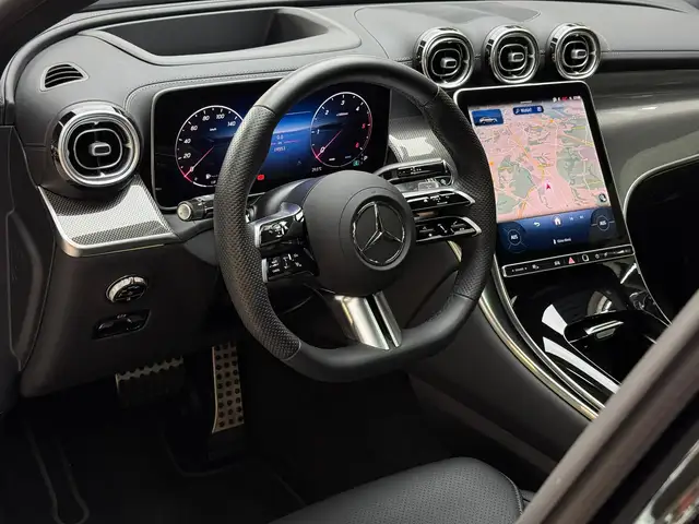 Mercedes-Benz GLC view 13